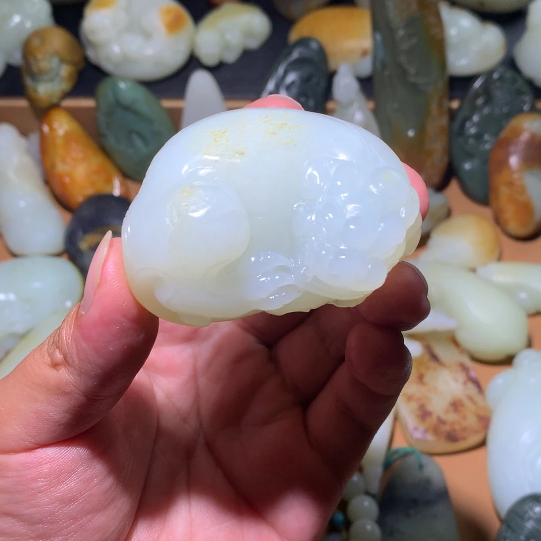 科***电和田玉（糖玉）未镶嵌挂件