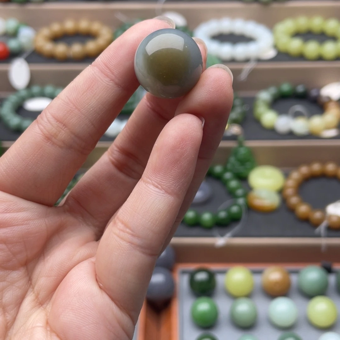 和田玉未镶嵌手链18楼兰