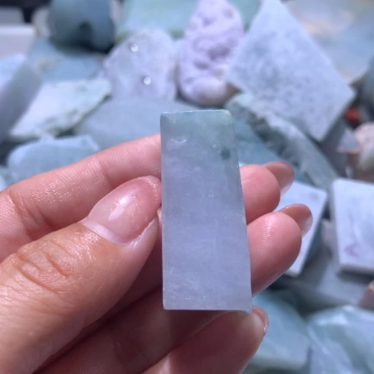 翡翠未镶嵌颈饰翡翠边角料