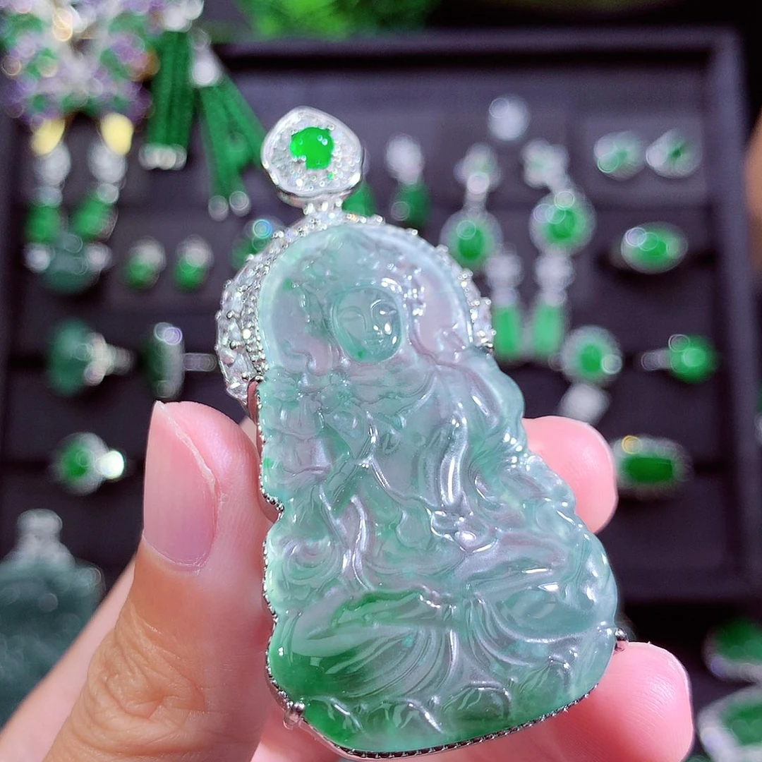 颈饰未镶嵌翡翠天然