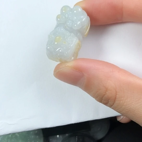 翡翠未镶嵌颈饰缅甸A货，每天下午1点半开播