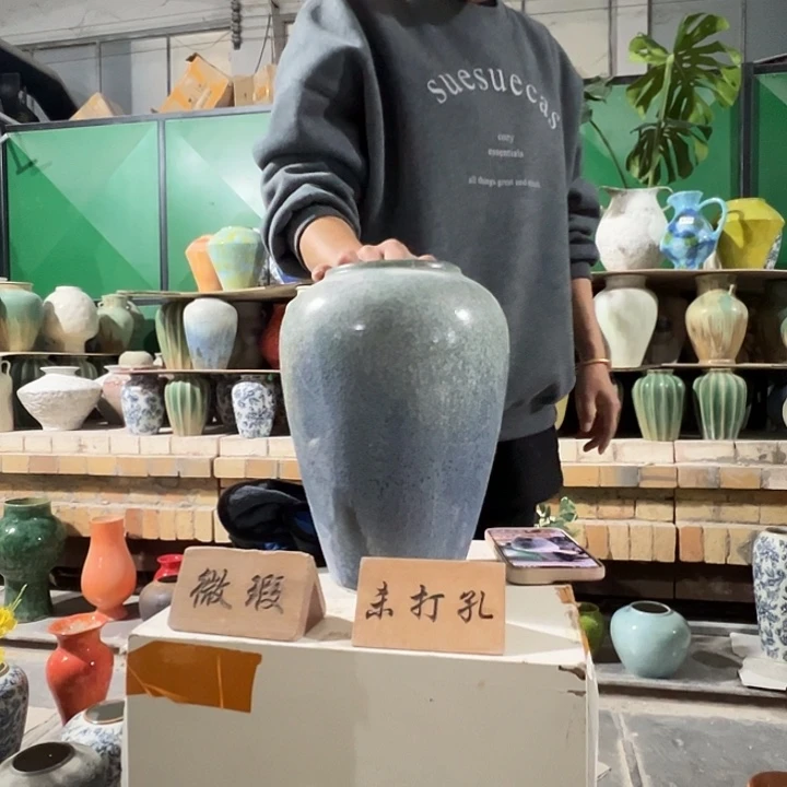 景德镇陶瓷花瓶工厂