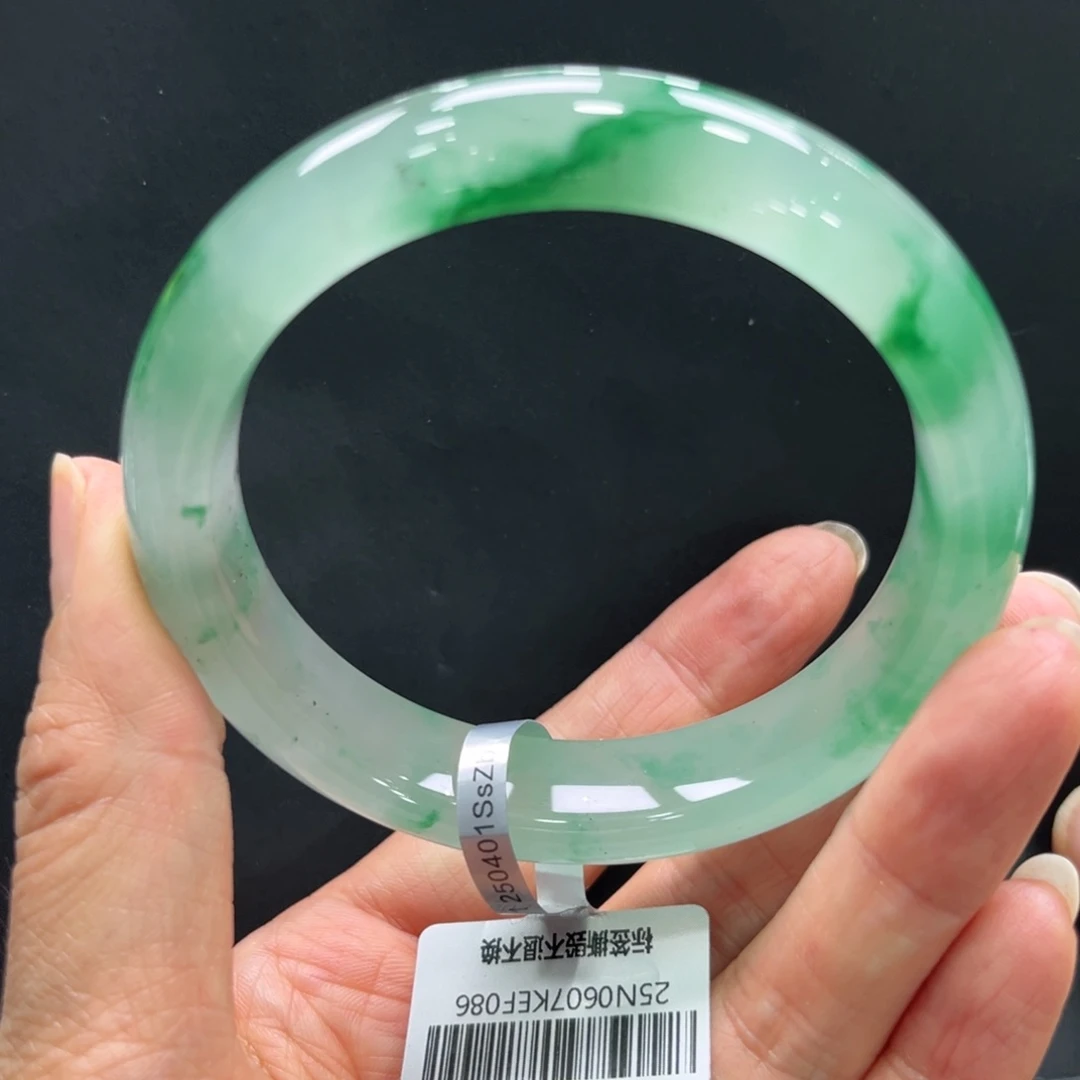 石英质玉手镯未镶嵌钰****莎➕三月58.9