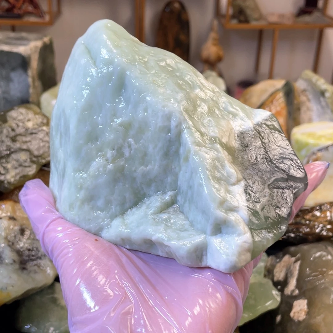 蛇纹石玉未镶嵌中国四大名玉简易