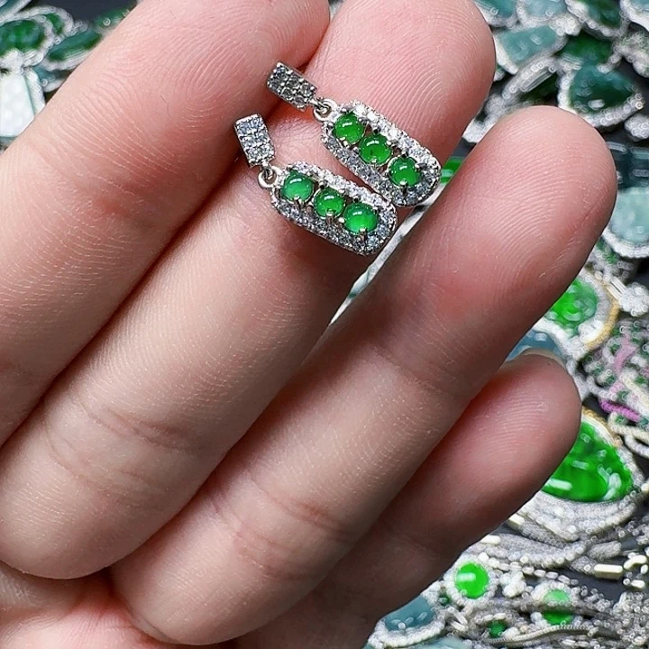 翡翠颈饰未镶嵌天然A货翡翠放漏