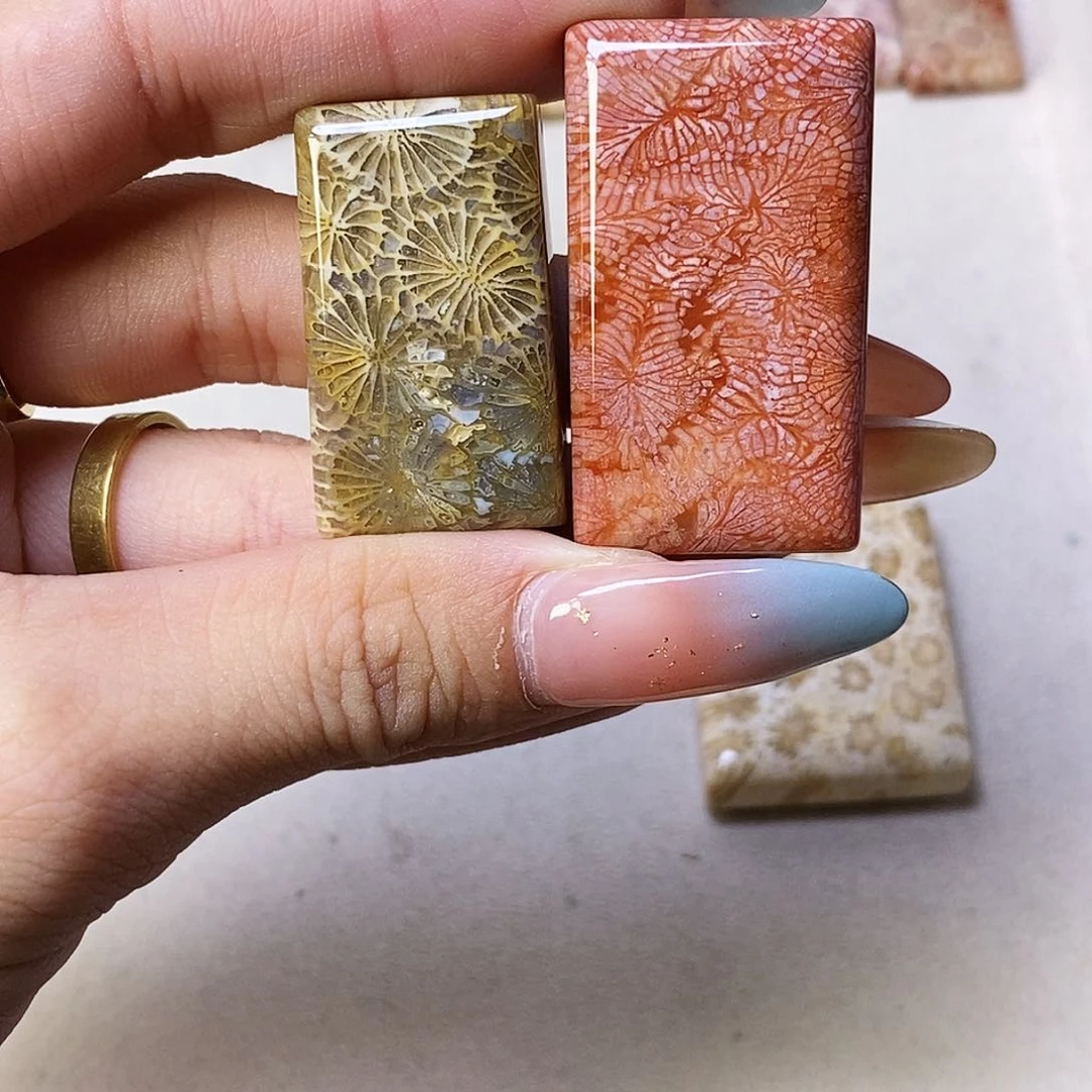 合金颈饰硅化玉Y****