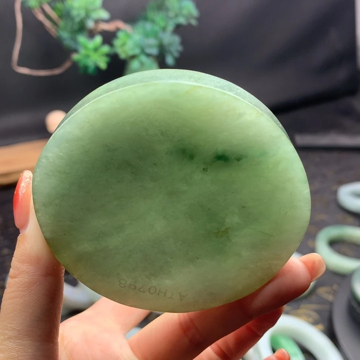 定制翡翠未镶嵌冰糖雪梨