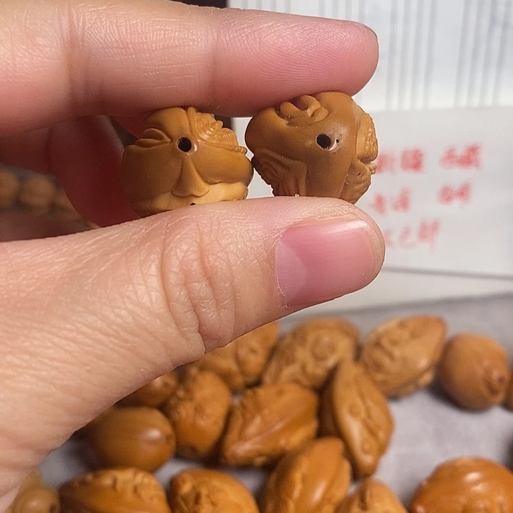 橄榄核吊坠瑕疵品，不退不换