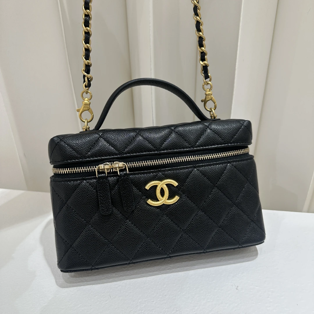 全新未使用 Chanel/香奈儿 25P 黑金LP大Logo双C手柄斜挎包