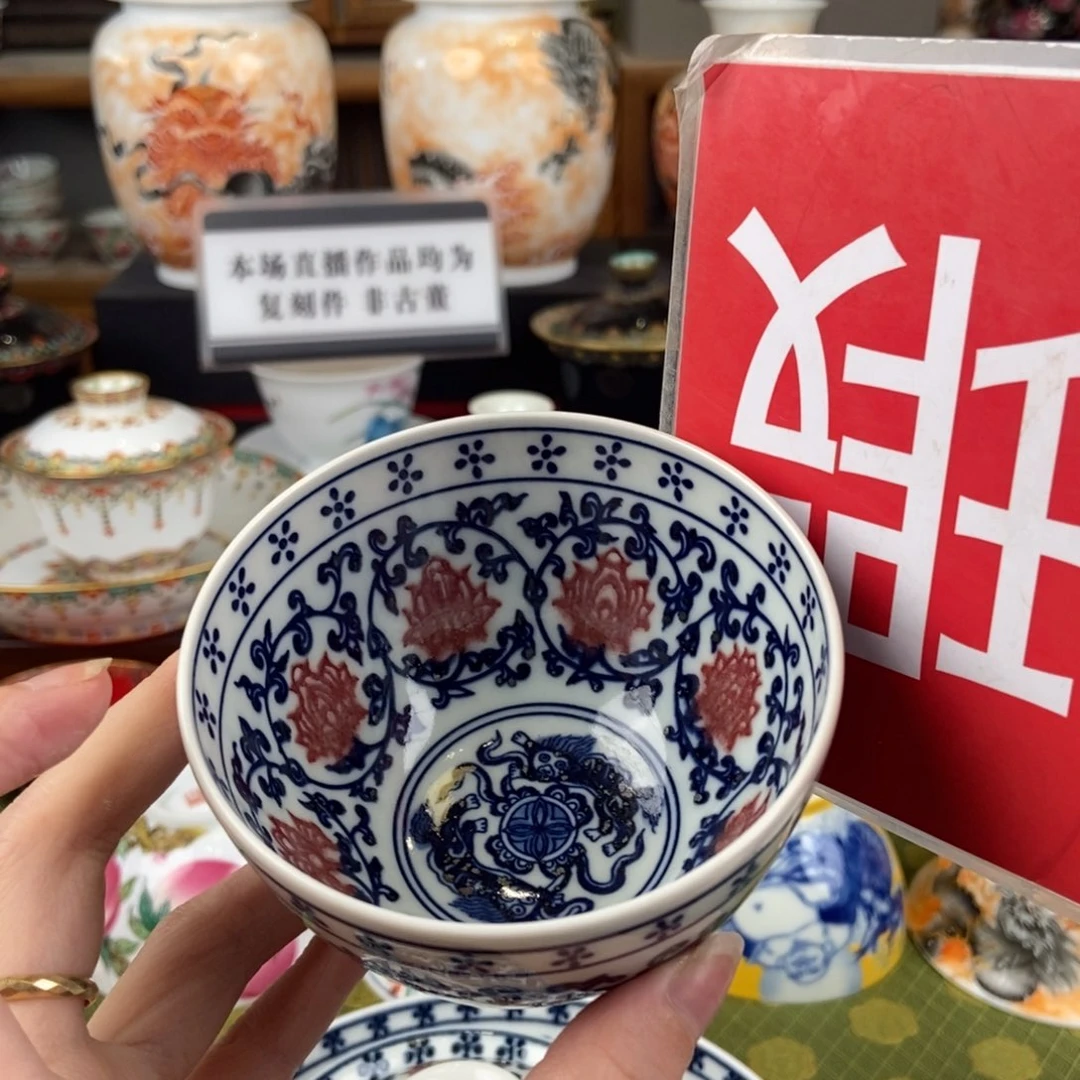陶瓷的设计师是一个