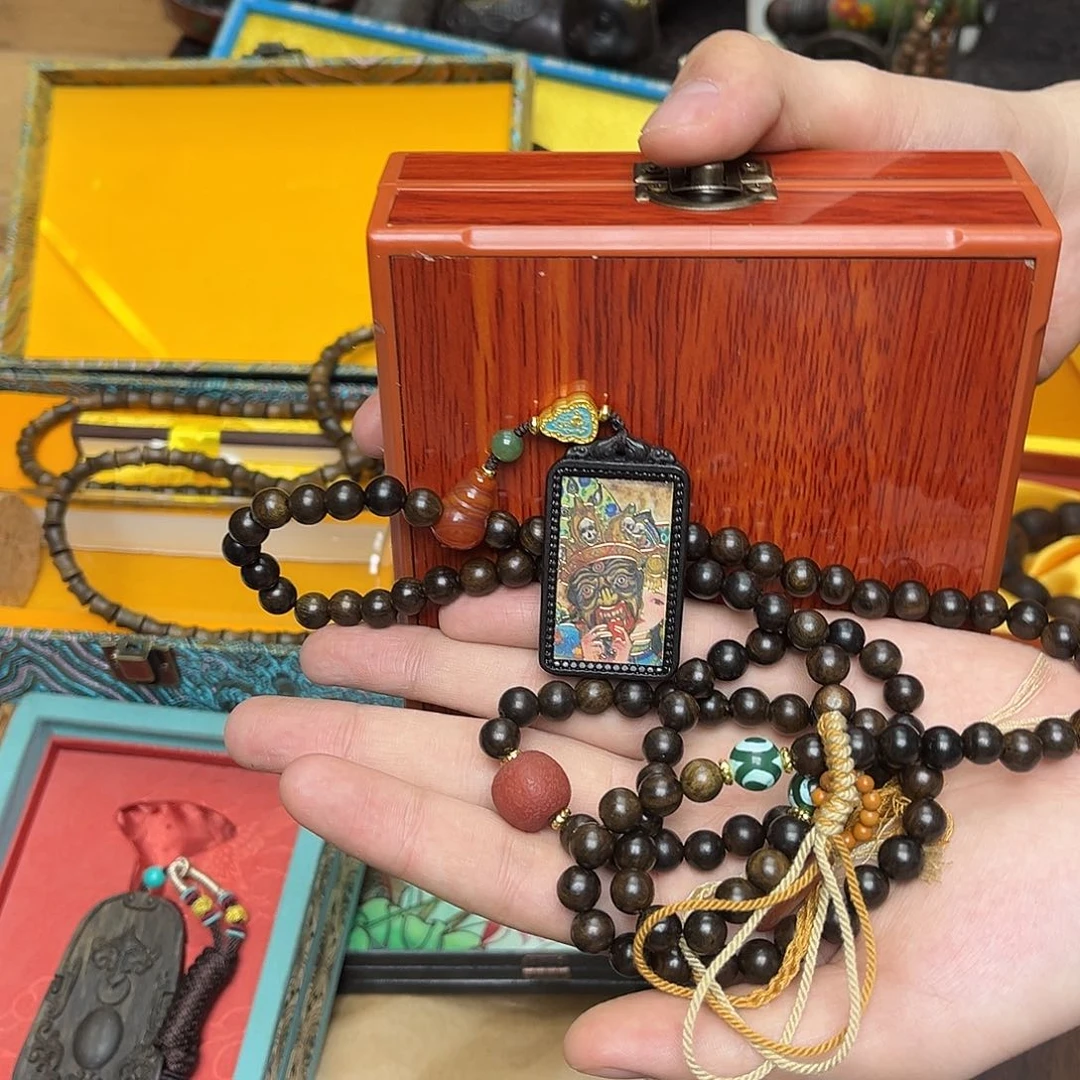 大叶紫檀（黑酸枝木类）