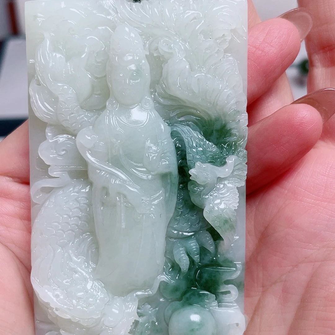 姝***人透闪石-蛇纹石玉未镶嵌颈饰