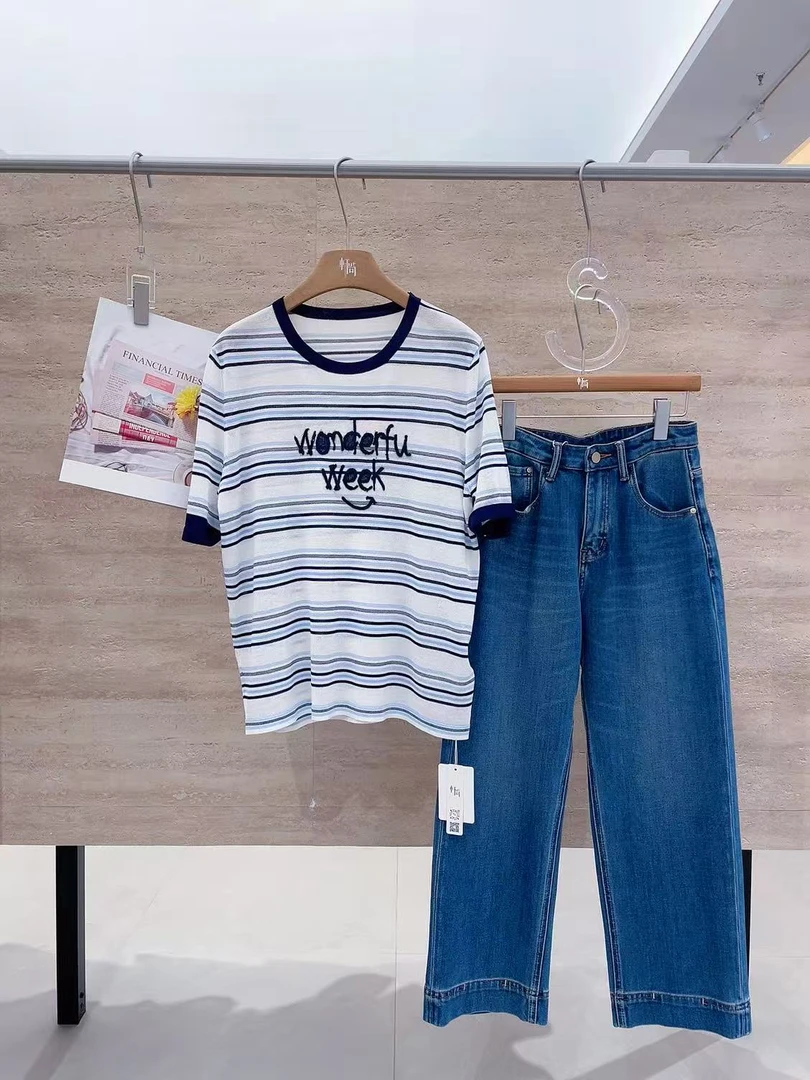 8536轩尚女装“字母刺绣冰丝T恤”