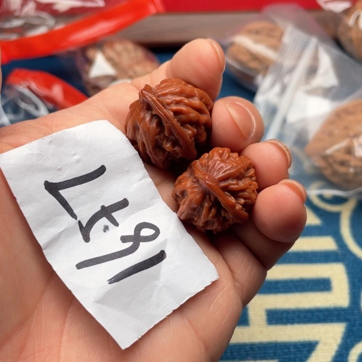 文玩核桃把件手捻