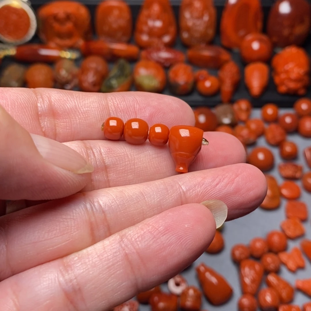 朱****南红玛瑙未镶嵌精工配饰