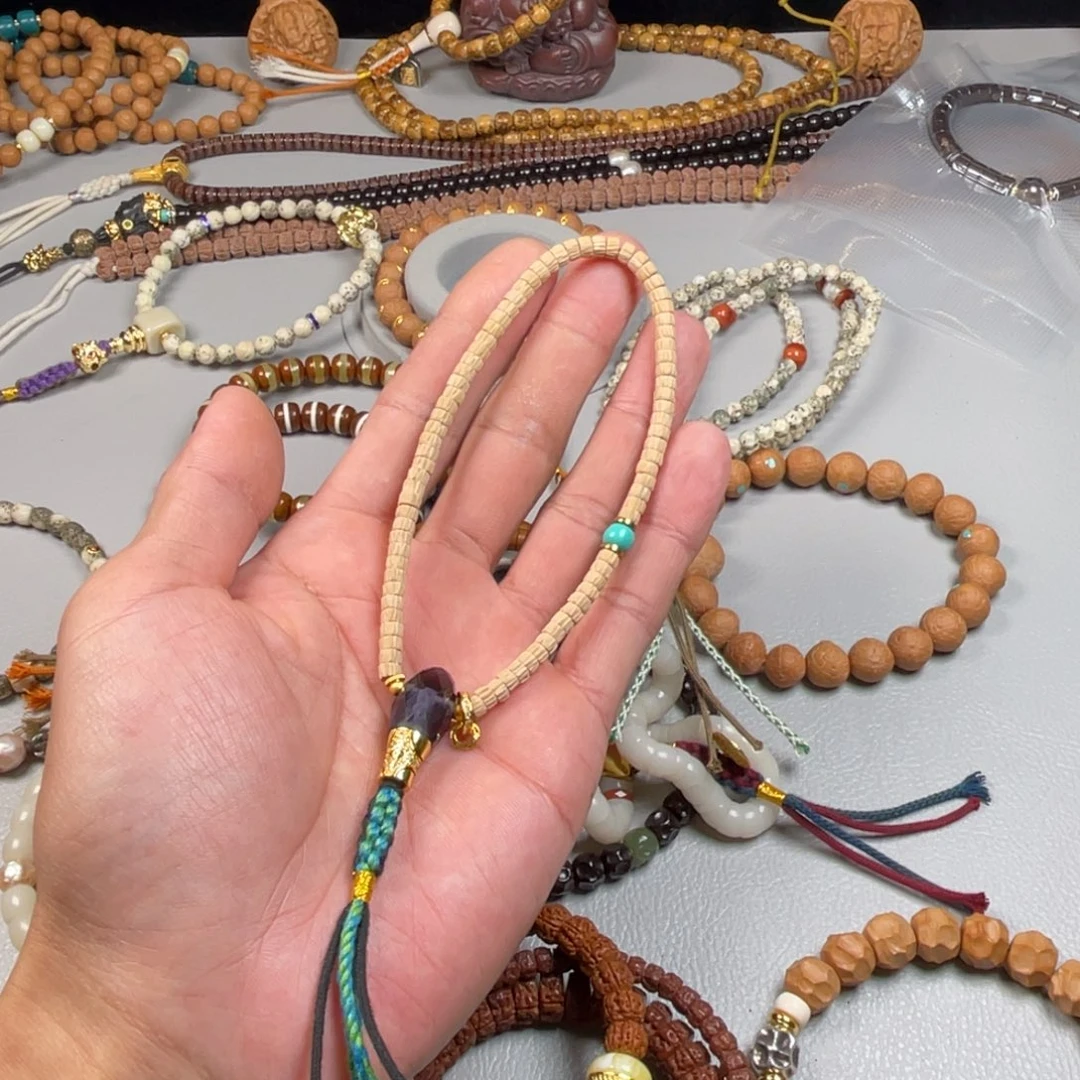 吊坠柏香籽/百香籽。。。。。。。。。。。。。