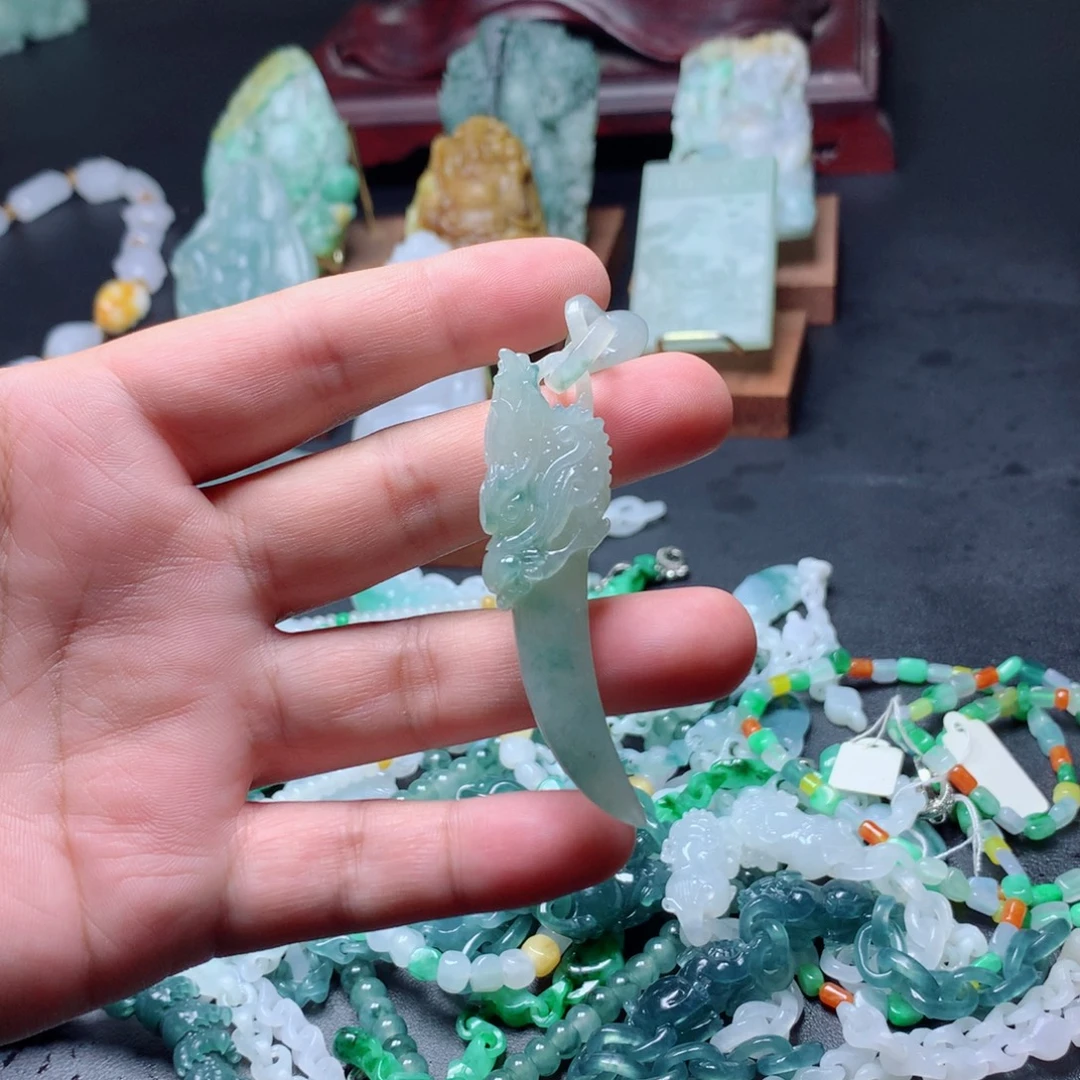 定制翡翠未镶嵌翡翠