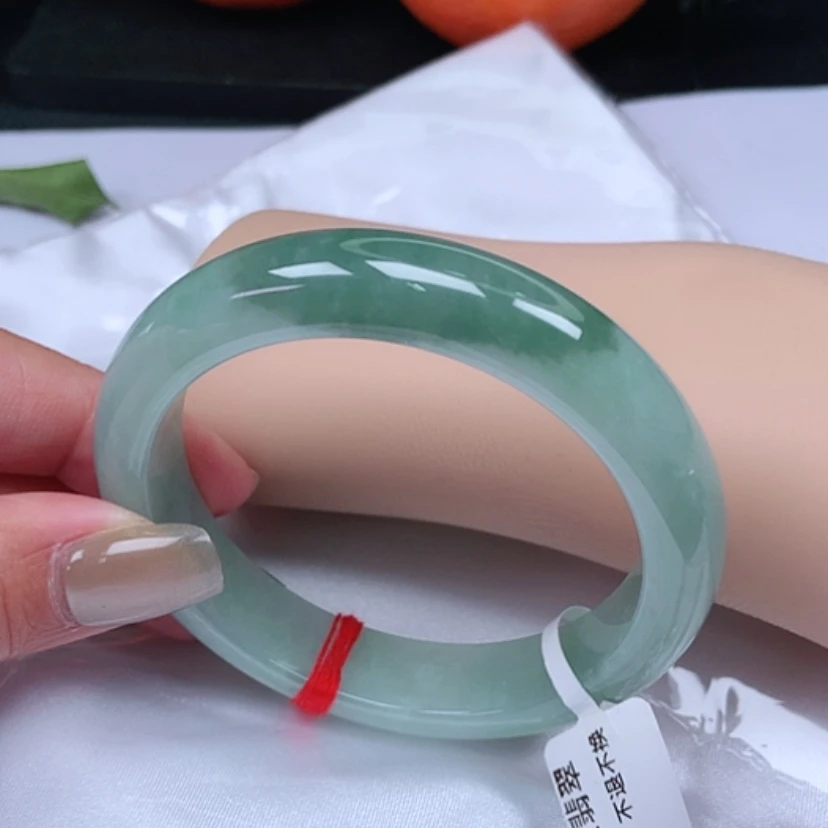 【闪购商品】翡翠手镯未镶嵌，