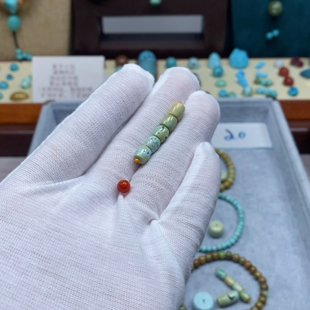 未镶嵌配饰南红玛瑙