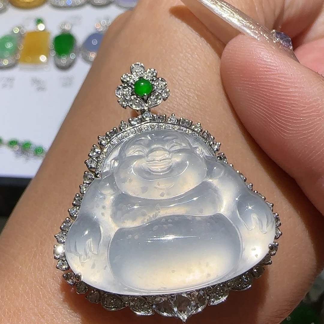 【闪购商品】颈饰18K金镶嵌翡翠天然