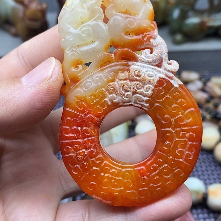未镶嵌蛇纹石玉颈饰