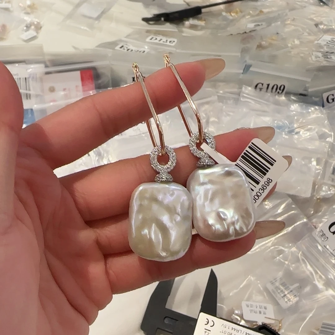 淡水珍珠耳饰合金