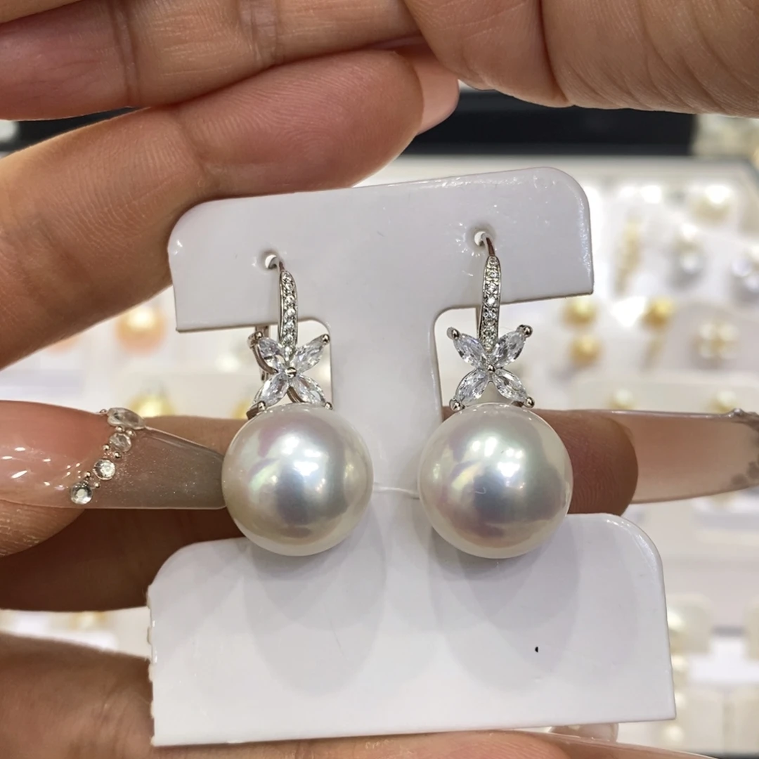 淡水珍珠银S925镶嵌耳饰