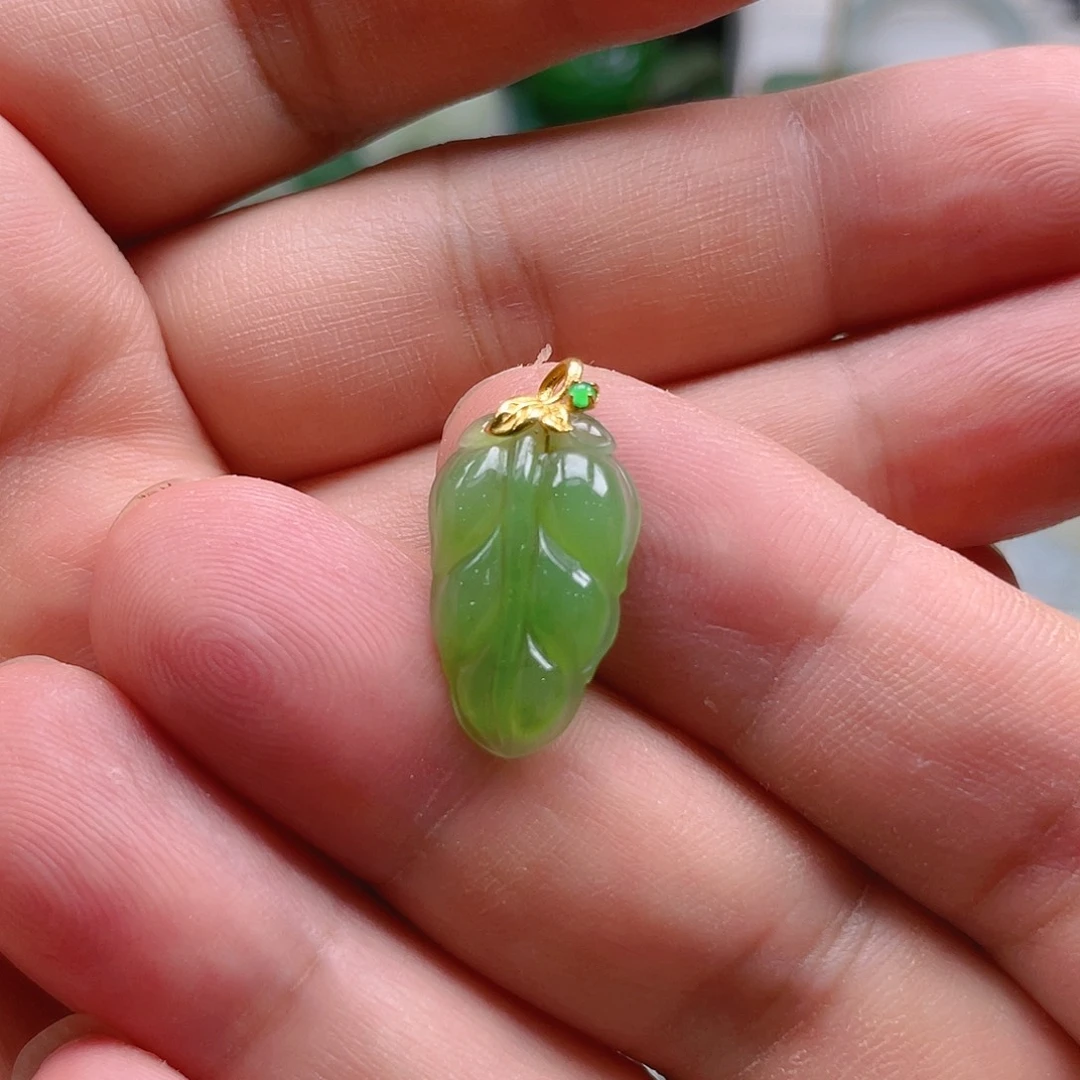 和田玉（碧玉）18K金镶嵌颈饰