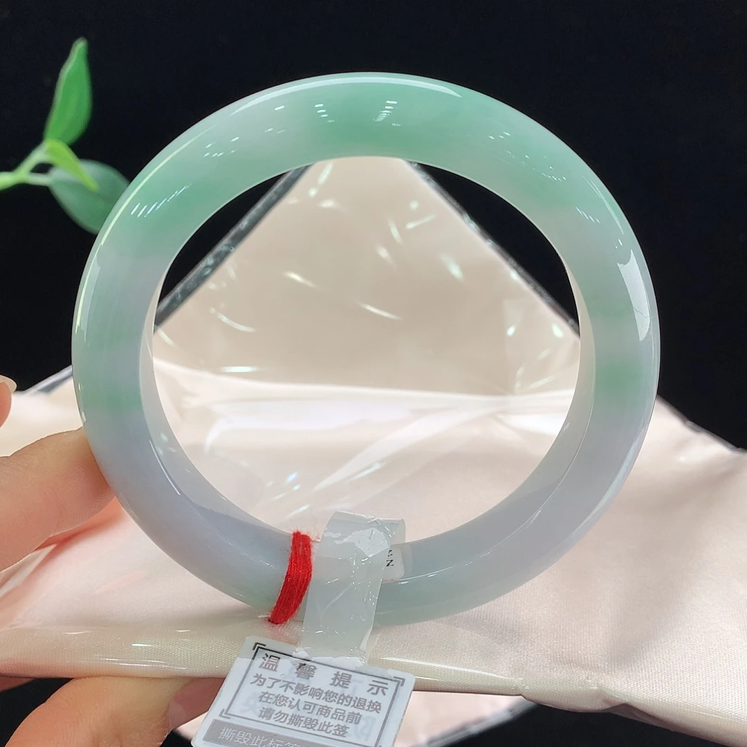 翡翠未镶嵌手镯1108