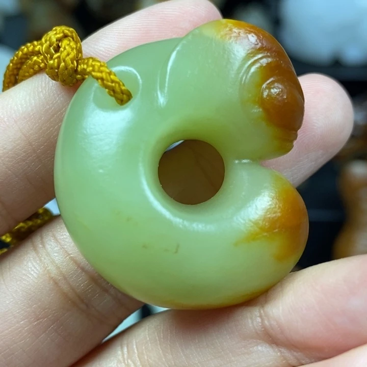 未镶嵌和田玉挂件雪**獅