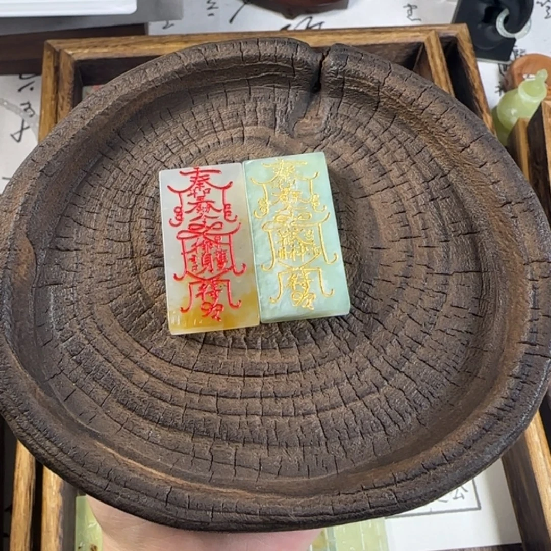 D****蛇纹石玉合金颈饰