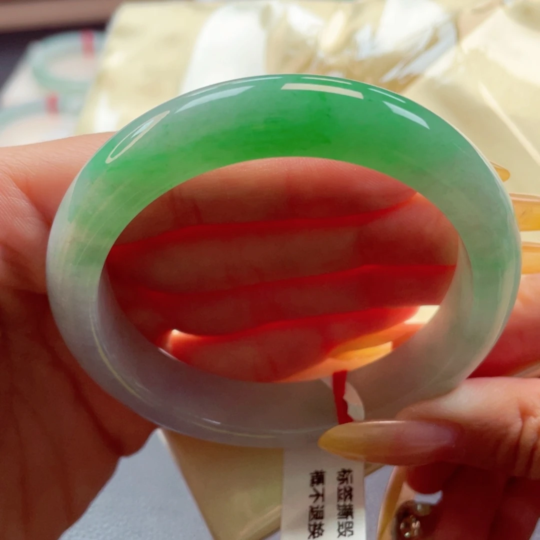 翡翠手镯未镶嵌5657圈9941