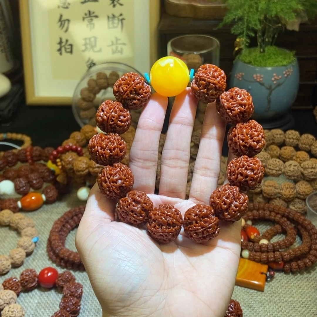 金刚菩提吊坠225玉化黄珠