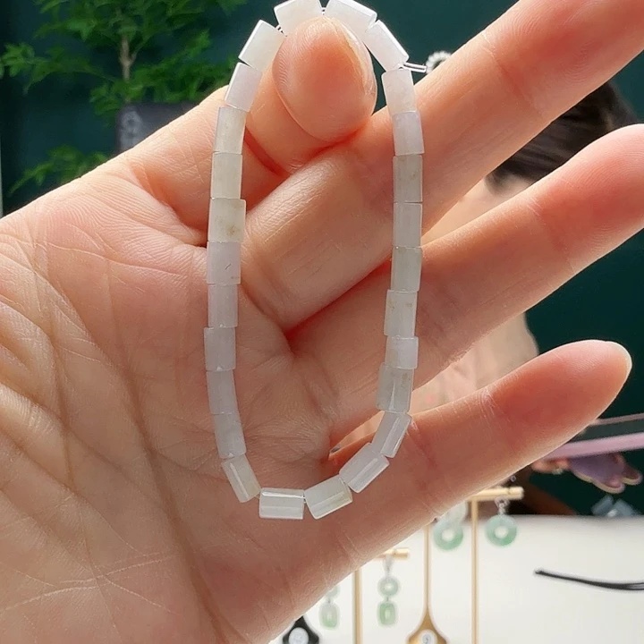 翡翠未镶嵌耳饰天然