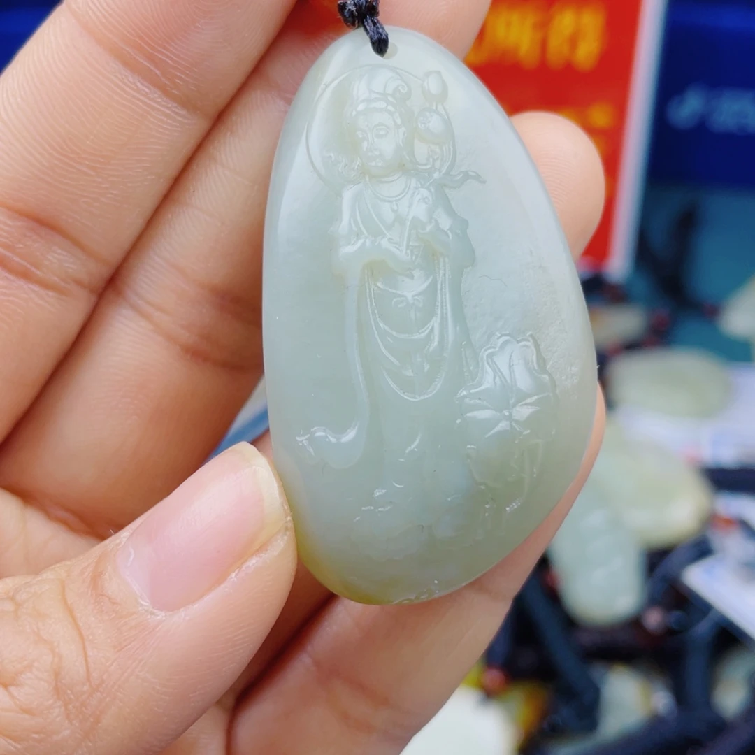 和田玉未镶嵌颈饰