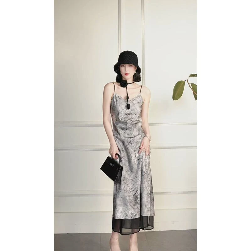 GW新款复古优雅水墨感时尚时髦v领吊带裙25508C