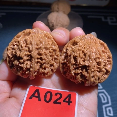 吊坠文玩核桃44满天星打好底尖有有磕碰