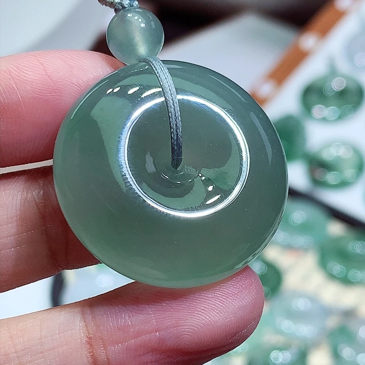 颈饰未镶嵌翡翠平安