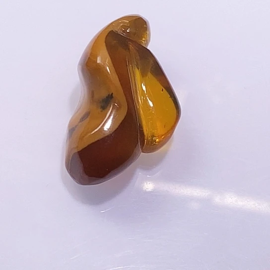 琥珀画琥珀未镶嵌半蜜半珀