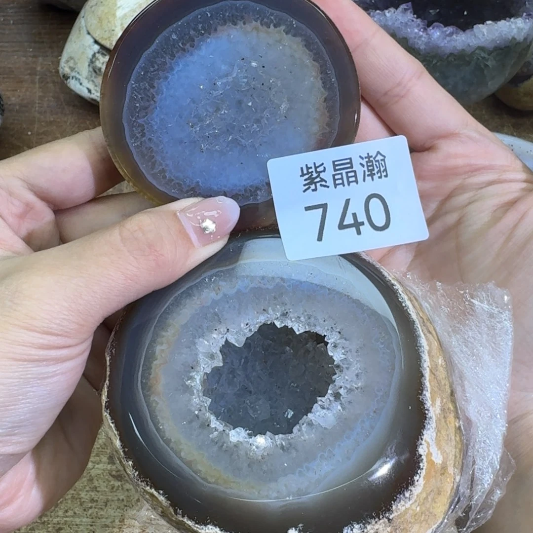 未镶嵌水晶大型摆件（非配饰）