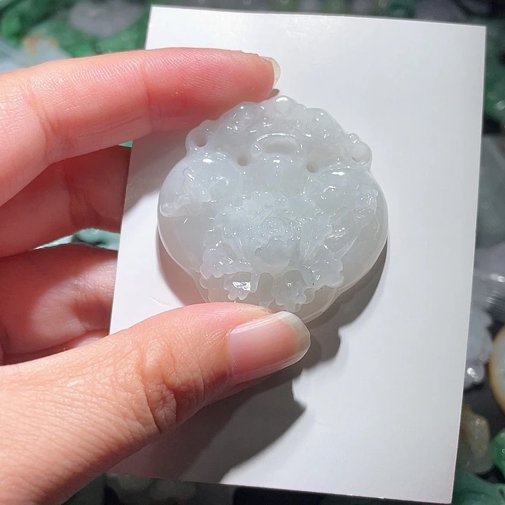 颈饰未镶嵌翡翠天