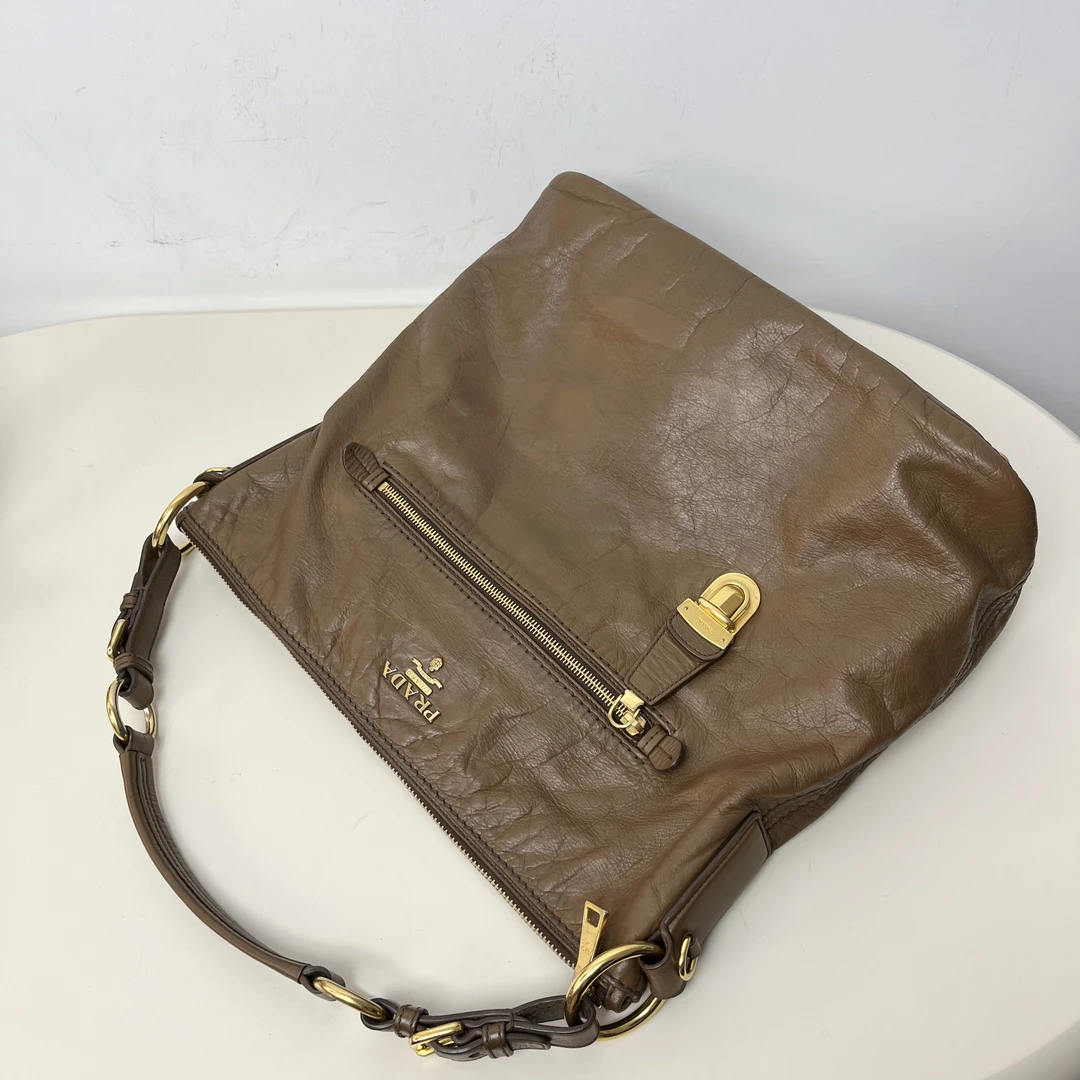 95新 Prada/普拉达 棕色油蜡皮托特单肩包