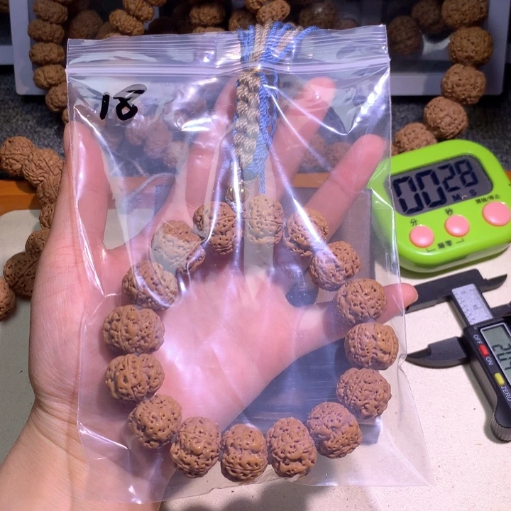 吊坠文玩核桃荷*姐18 hhhjjkkk