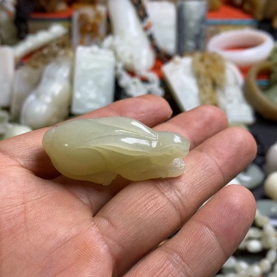 未镶嵌和田玉挂件白*优