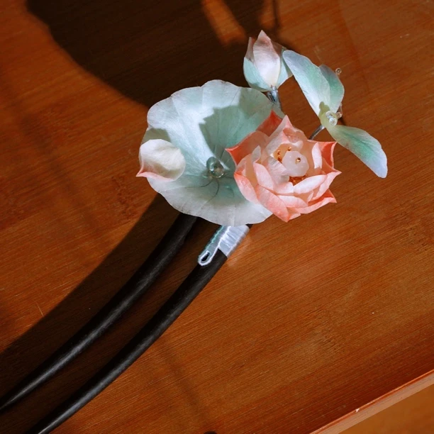 （她寻宫禧）新中式非遗牡丹掐丝紫色绒花淡水流苏发簪掐丝蚕丝线