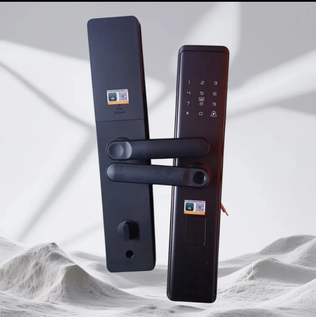 半自动智能指纹密码锁手机远程遥控家用安全便捷门锁