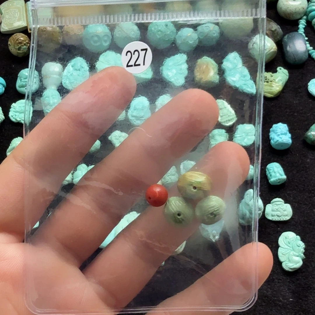 暴***熊南红玛瑙未镶嵌珠宝奇石