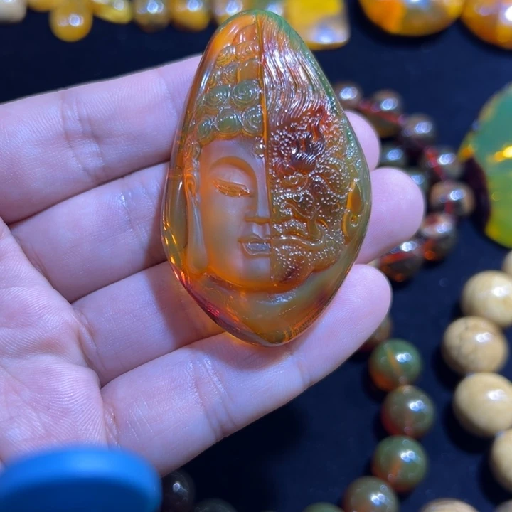 琥珀未镶嵌颈饰琥珀吊坠