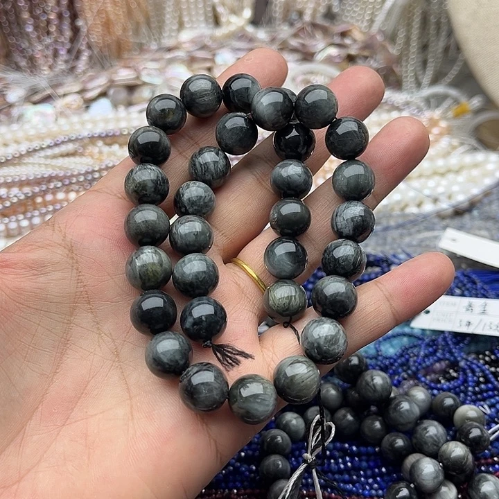 玛瑙/玉髓未镶嵌珠宝半成品一条12mm左右鹰眼石