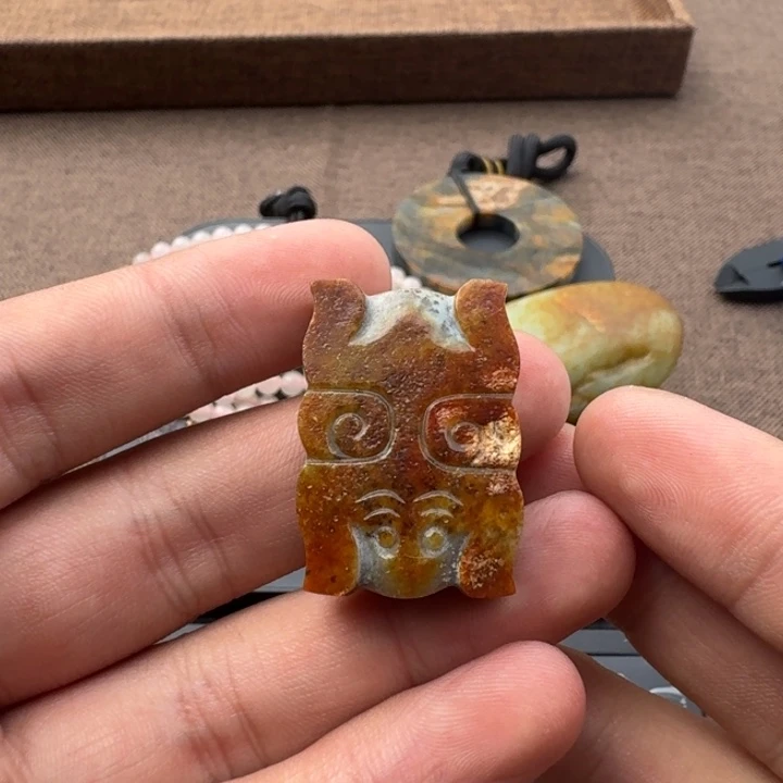 和田玉（糖玉）未镶嵌珠宝半成品